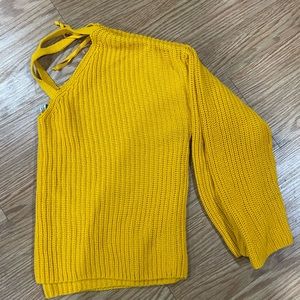 Mustard yellow sweater